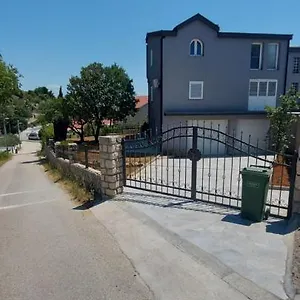 Katarina 2 Tribanj-Krušćica